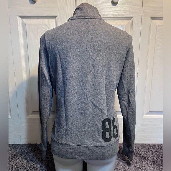 Victoria Secret PINK Pullover - Picture 6 of 6